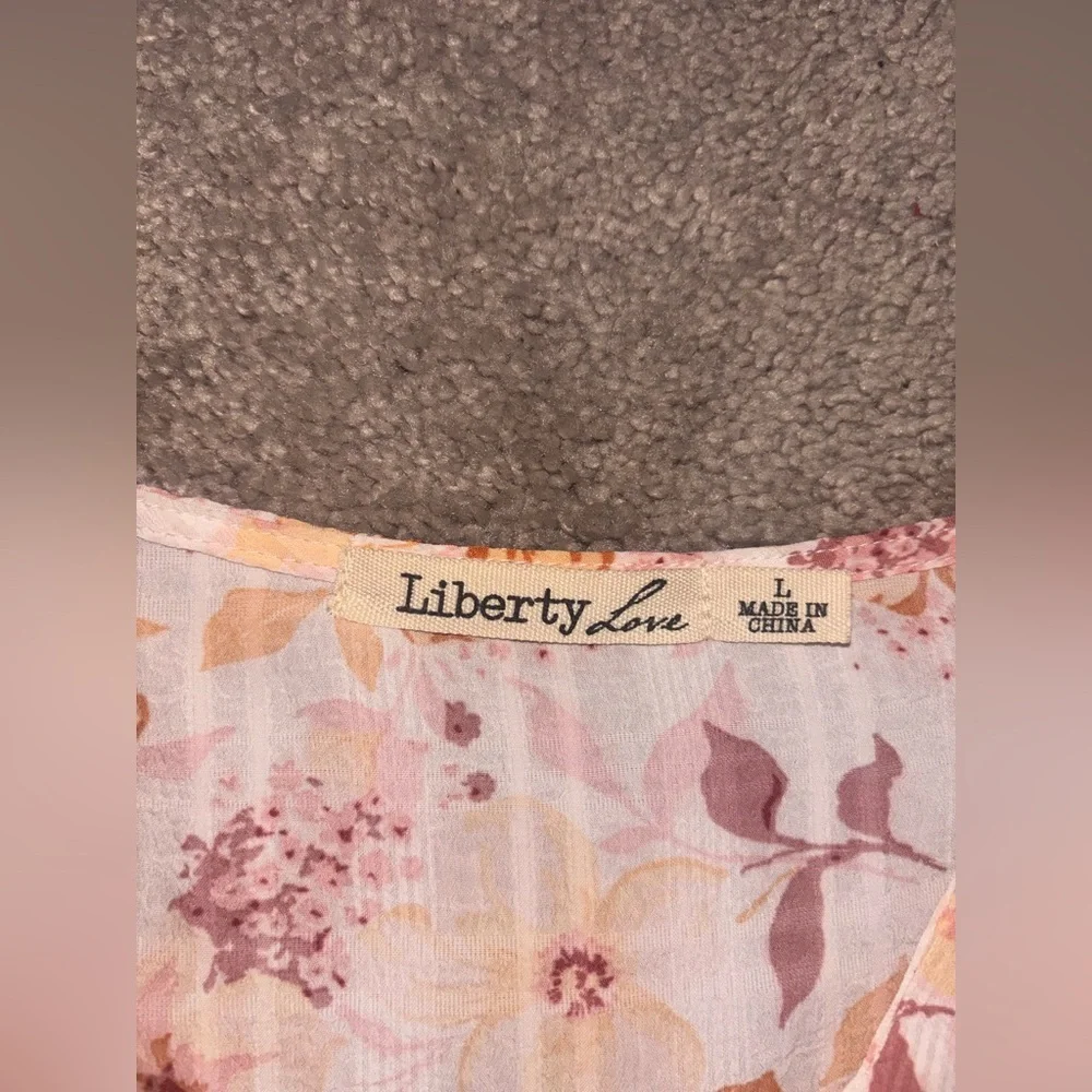 Liberty Love Women's Ruffle Neck
Floral Long Sleeves Crop Top
Multicolor Size L - Picture 2 of 14